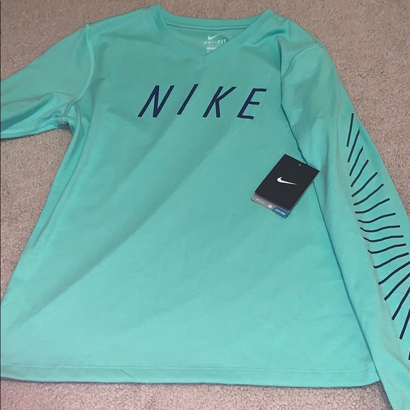 Nike Tops - nike girls long sleeve